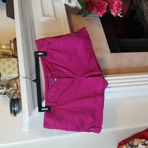 Express Shorts Size 12 - Picture 2 of 8